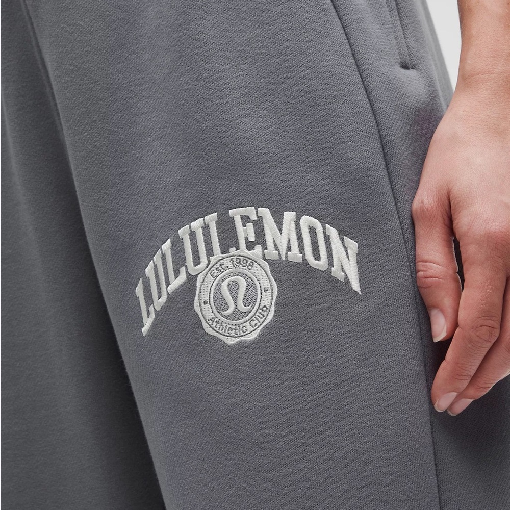 Lululemon Scuba Graphic Mid-Rise Oversized Jogger 
Solar Grey color NWT - Picture 5 of 6